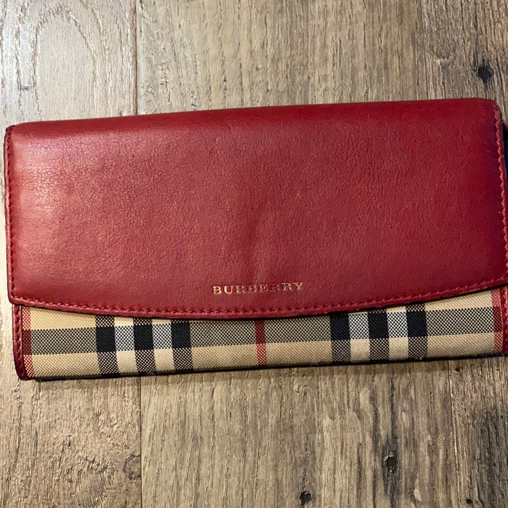 Burberry wallet